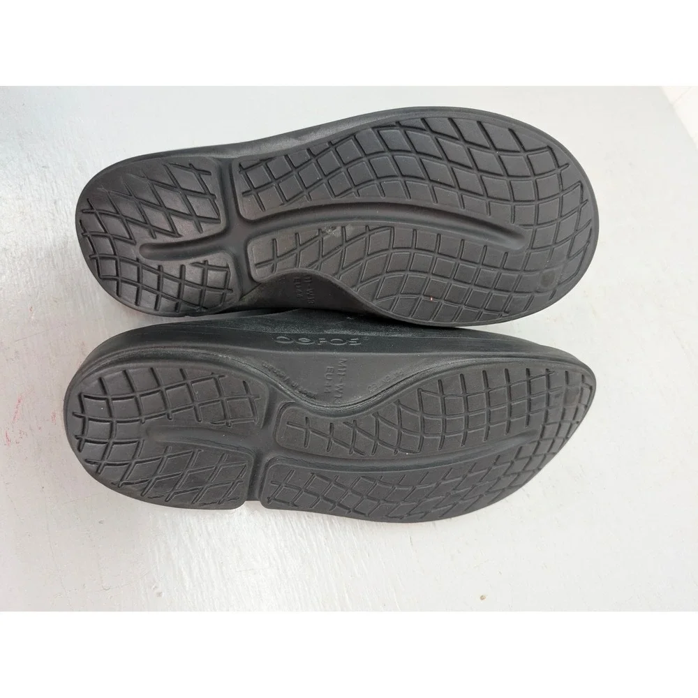 Oofos OOcloog Black Recovery Shoe Clogs Mens 11 Women's 13 EU 44 Slip On Comfort